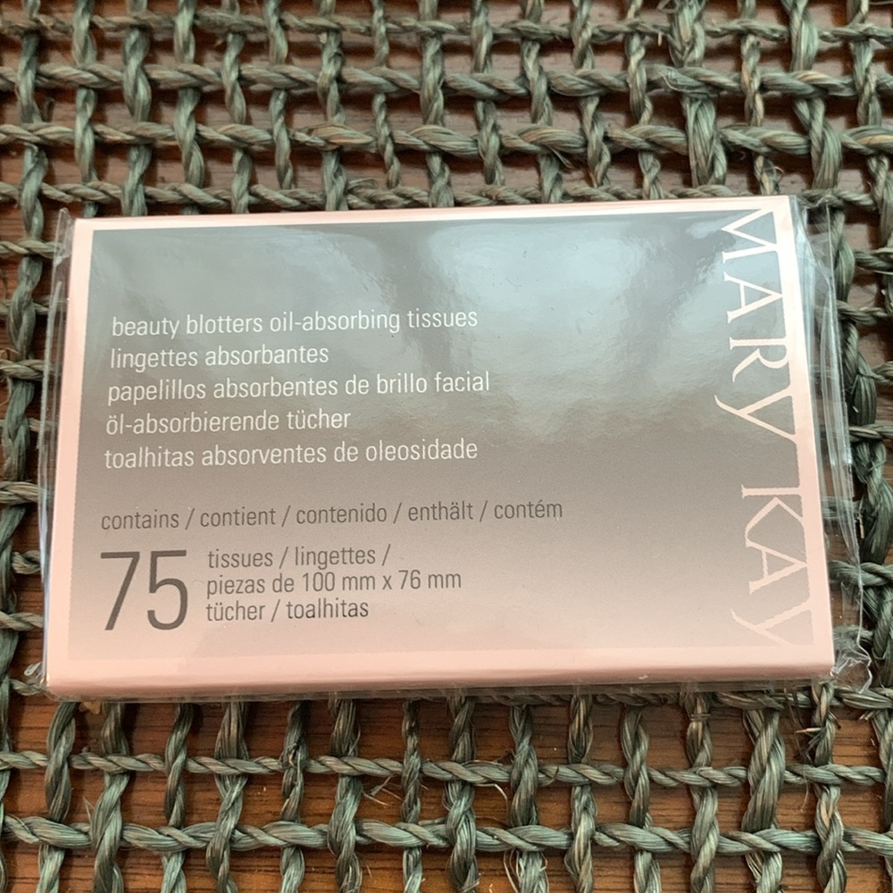 Mary Kay NIP Compact Beauty Blotters Oil Absorbing Tissues - Picture 3 of 7
